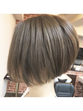 シード(Syead) グレージュ×アドミオカラー