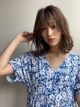 ブラウヘアアンドケア(care) エアリーミディ&ヌードベージュ