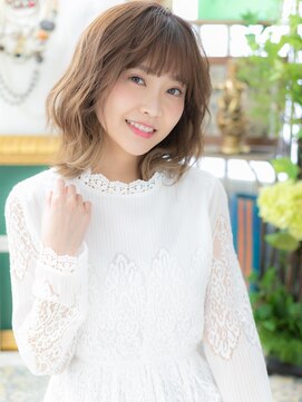 カバーヘア ブリス 戸田公園西口店(COVER HAIR bliss) 大人ハイライト外国人風ゆるふわ前下がりa戸田公園20代30代40代