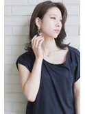 鎖骨ミディアムなら女性らしさアップ