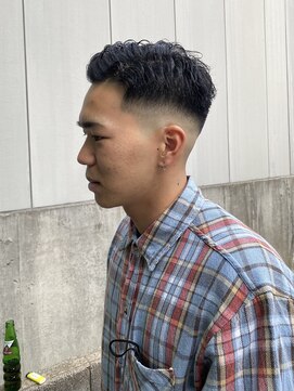 ウェルネス(Wellness) スキンフェードパーマスタイル