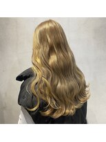 ミント(mint)&nbsp;【ブリーチ2回！外国人風ブロンドカラー！】