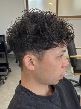 フゥ 宇都宮(FeU) 波巻きパーマメンズパーマメンズヘアツーブロックツイストパーマ
