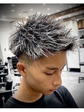 ルースト 京都駅前店(ROOST) ツイストホワイトメッシュ ジェットフェード