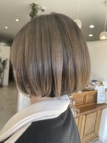 ルヴェール 茜部店(Le Vert)&nbsp;アンブレラカラー×丸みボブ