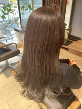 ヘアリゾート粋 ティガ 池袋店(tiga) 艶髪 ナチュラルブラウン