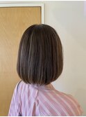 30代40代大人かっこいいグレージュハイライト×ボブ