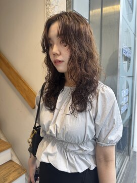 アンサム リリー(UNSOME Lille) メディアムレイヤー/パーマ