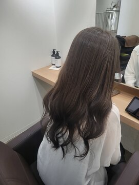 アトレ(attrait) ロング×オリーブグレージュ