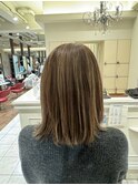 自然に馴染む、白髪ぼかしハイライト