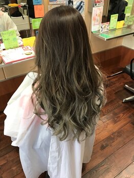 リアン(Lian)の写真/デザインカラーも白髪ぼかしも。あなたの理想のカラーを叶えます！お任せやご相談も大歓迎です◎