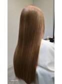 ハイトーンでもパサつかない艶髪に