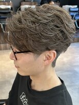 シーフ 千葉(Cyf) メンズ韓国ヘア/フェザーパーマ/メンズウルフ/関祐翔