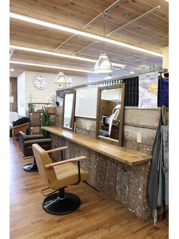 ティー ハピネス 廿日市店(T.Happiness)の写真/老若男女問わずアットホームな環境で心身をケア☆幅広い年齢層のお客様がご来店中です♪