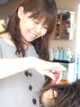 ヘアアンドメイクシュビア(SuBiR)/田中　さおり