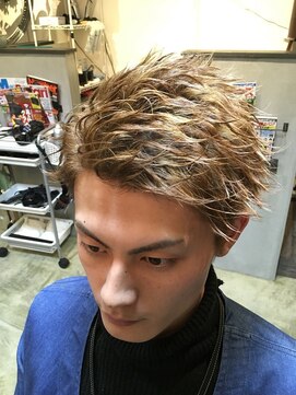 バーバー スタジオ ラフテル(Barber Studio RAFTEL) 波打ちショート！
