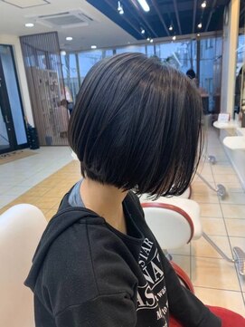 クオリス 上福岡店(QUALIS) グラデーションボブ/ショートボブ/小顔/黒髪/20代30代40代/