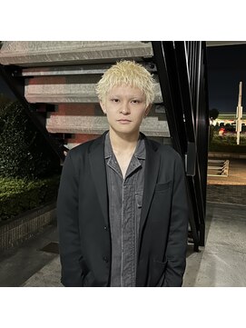 レーニス 宇都宮(Lenis) スパイキーショートブロンド