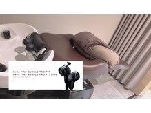 グリ(gris)の雰囲気（ シャンプー台はフルフラットタイプ／ファインバブルを常備使用）