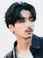 バイフィフス 原宿/表参道(by fifth)&nbsp;緩め波巻きスパイラルパーマシャドウパーマメンズセンターパート