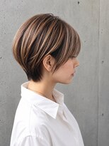 テラ(terra)&nbsp;横顔まで綺麗に。大人のくびれ丸みショート／20代30代40代