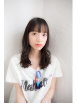 リル(Lilou)&nbsp;Lilou 大人可愛い小顔カジュアルロング