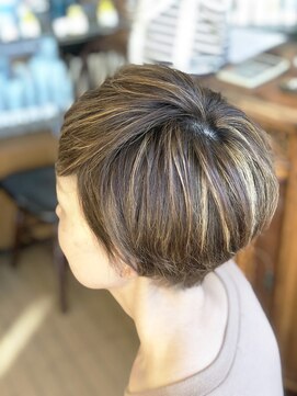 ベル(BELL) 白髪染めにもハイライト♪【BELL桜新町/用賀】