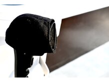 最新型の高濃度ナノスチーマーでカラーの浸透と水分をしっかり補充。