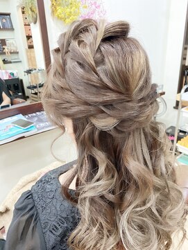 アゴーグ(agog) ハーフアップ☆