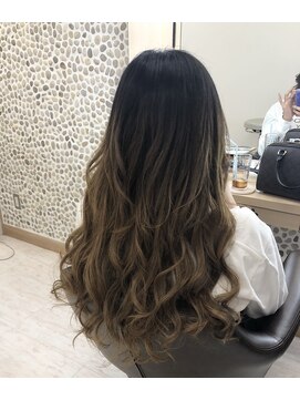 ブロッサム ヘアデザイン(blossom) ロング巻き髪