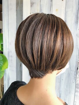 リリィ 津南店(Lilie) 丸みショート