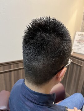 ミリオンバックス 上野(Million Bucks) ソフモヒ<理容室>[メンズ/シェービング/上野]