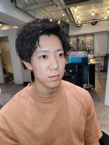 クオンヒール(QUON HEAL)&nbsp;七三アップバング×緩めスパイラルパーマ