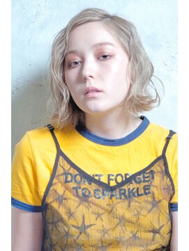 スピガ(SPIGA) ブロンドミニボブ