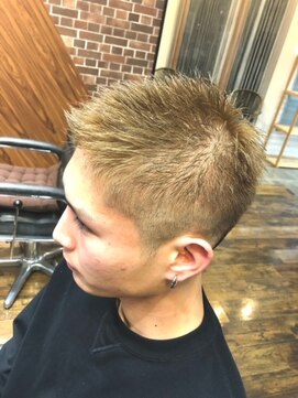 シャラク 羽広店(sharaku) フェードスタイル&ベージュカラー