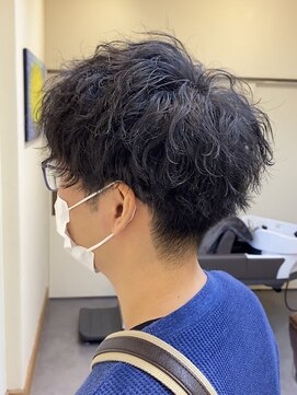 ルシードスタイルアイフラット(LUCIDO STYLE I-FLAT) 束感×ツイストスパイラルパーマ