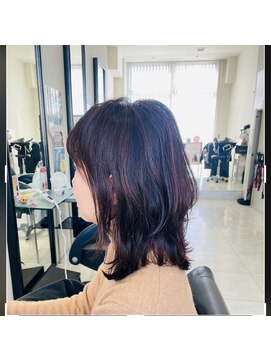 アヴソリューク(Absoluk) 前髪ありミディアムレイヤー