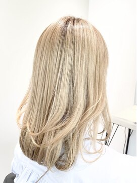 ストフ(stof) ミディアムレイヤー/レイヤーカット/ケアブリーチ