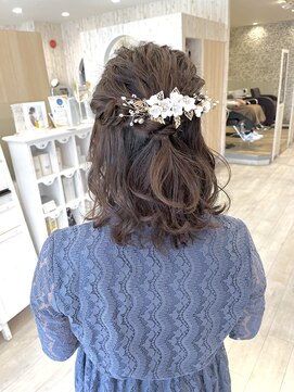 ルーム 郡山店(ROOM) 結婚式やパーティーに♪ふわふわハーフアップアレンジ◎