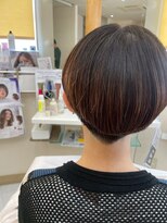 アップリップスダブリュー(Uplips.w)&nbsp;夏におすすめ！大人可愛い小顔ショート＾＾