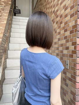 ネオリーブ チロル 横浜西口店(Neolive CiroL.) ボブレイヤー シアーグレージュ 【miku】