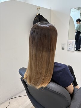 エミュスト(Emuest) 30代 髪質改善 トリートメント 酸熱 ストレート