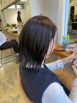 キサイ バズ(kisai BUZZ) kisaiBUZZ＊鈴木映美　切りっぱなし/ミディアム/ブラウン