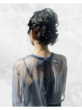 【ヘアセット】やわらかシニョン