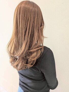 ミロアヴィタ 平尾(miroa vita) ベージュ ブリーチ ハイトーン 顔周りカット 艶髪 20代 30代