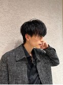清潔感ある黒髪マッシュ