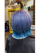 ミュー(m)&nbsp;ラベンダー×ターコイズ裾カラーボブ