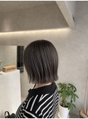 切りっぱなしボブ×暗髪カラー