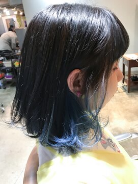 サロンドミルク 原宿(salon de MiLK) インナーカラー×スカイブルー×外ハネボブ