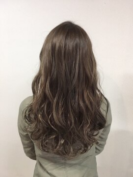 ヘアハウス ルアナ(Hair House Luana by NYNY) カーキアッシュ☆